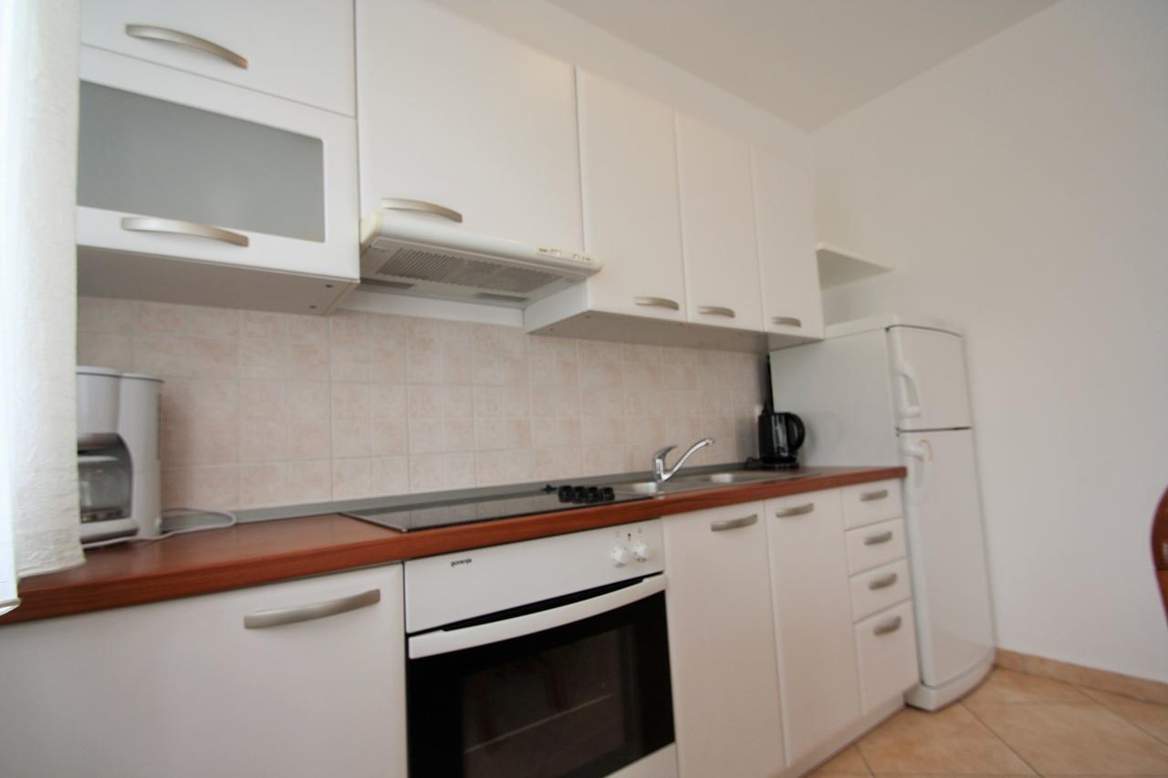 Apartment Bilic With Balcony Пореч Экстерьер фото