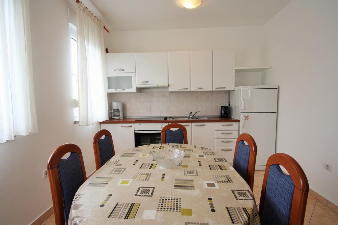 Apartment Bilic With Balcony Пореч Экстерьер фото